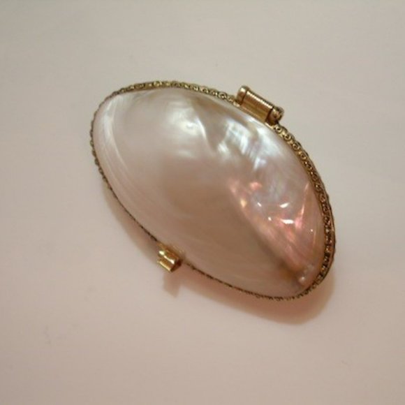 MOP Seashell Set of Two Trinkets Lined in Gold Plated - Picture 11 of 12